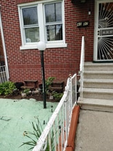 4137 Boyd Ave, Unit Ground in Bronx, NY - Foto de edificio - Building Photo