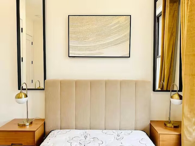 Furnished room/NOT APARTMENT in Brooklyn, NY - Building Photo - Building Photo