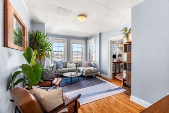 87 Condor St in Boston, MA - Building Photo - Building Photo