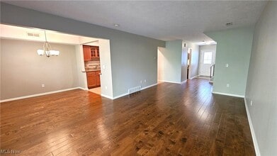 1771 Rolling Hills Dr in Twinsburg, OH - Building Photo - Building Photo