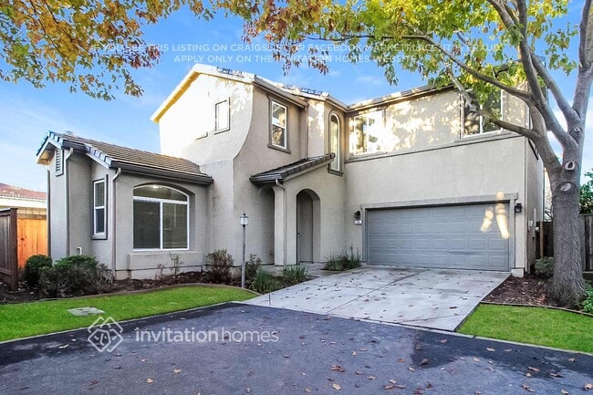 property at 16 Shadmoor Pl