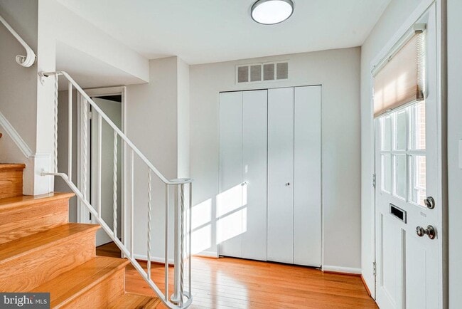 2312 Wheystone Ct in Vienna, VA - Building Photo - Building Photo