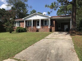 5218 Madonna Dr in Fayetteville, NC - Building Photo