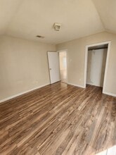 4819 Nome St in Dallas, TX - Foto de edificio - Building Photo