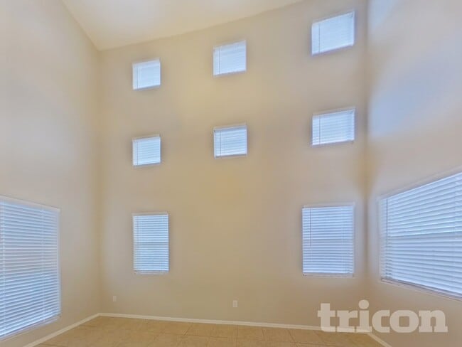 7024 N 77th Dr in Glendale, AZ - Building Photo - Building Photo