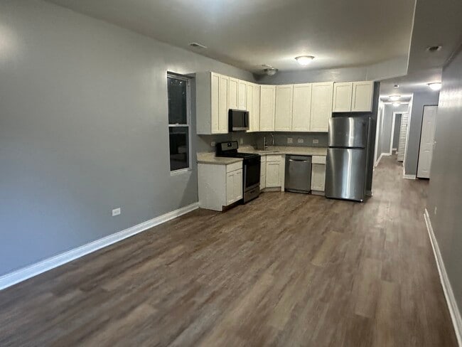 1523 S Karlov Ave in Chicago, IL - Building Photo - Building Photo