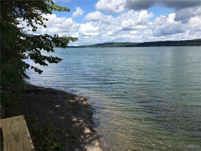 1806 Upper Burma Rd in Skaneateles, NY - Building Photo - Building Photo
