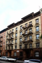 409 W 48th St in New York, NY - Building Photo - Building Photo