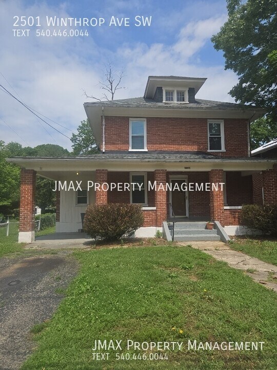 2501 Winthrop Ave SW in Roanoke, VA - Building Photo