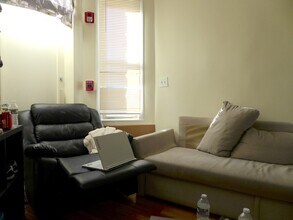 34 Medfield St, Unit 11 in Boston, MA - Building Photo - Building Photo