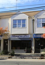 3921-3945 Main St in Bridgeport, CT - Foto de edificio - Building Photo