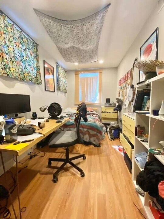 725 Parker St in Boston, MA - Building Photo