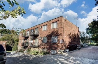 Harris Avenue Apartments in Cincinnati, OH - Building Photo - Building Photo