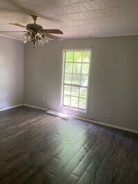 105 Simon Latour Rd photo'