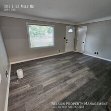 303 E Thirteen Mile Rd in Royal Oak, MI - Building Photo - Building Photo