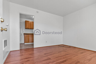 9008 A St in Oakland, CA - Foto de edificio - Building Photo