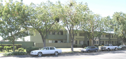 Coventry Apartments in Stockton, CA - Foto de edificio - Building Photo