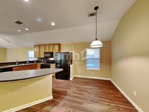 21711 Prairie Spring Ln in Spring, TX - Foto de edificio - Building Photo