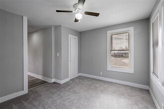 200 W Caroline St in Trinity, TX - Building Photo - Building Photo