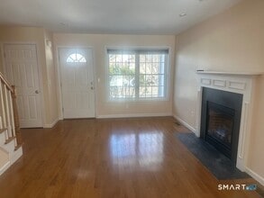 114 Bishop Ave in Southington, CT - Building Photo - Building Photo