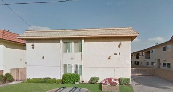 11613 Downey Ave in Downey, CA - Foto de edificio