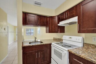 1101 Prospect Rd in Fort Lauderdale, FL - Building Photo - Building Photo