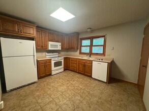 2200 Ammon Ave in Lincoln, NE - Building Photo - Building Photo
