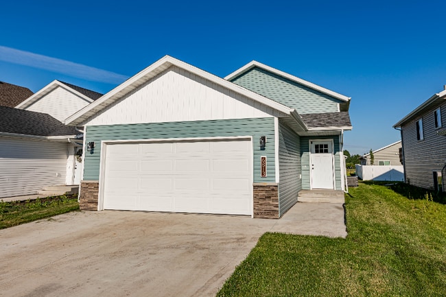 property at 6813 Thomas St