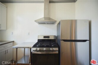 1275 N Wilton Pl in Los Angeles, CA - Building Photo - Building Photo