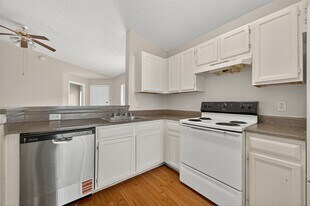 4642 Callery Creek Dr in Houston, TX - Building Photo