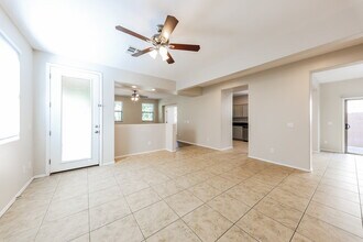 25934 N 54th Ave in Phoenix, AZ - Foto de edificio - Building Photo
