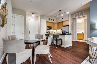 701 Attingham Dr in Houston, TX - Building Photo - Building Photo