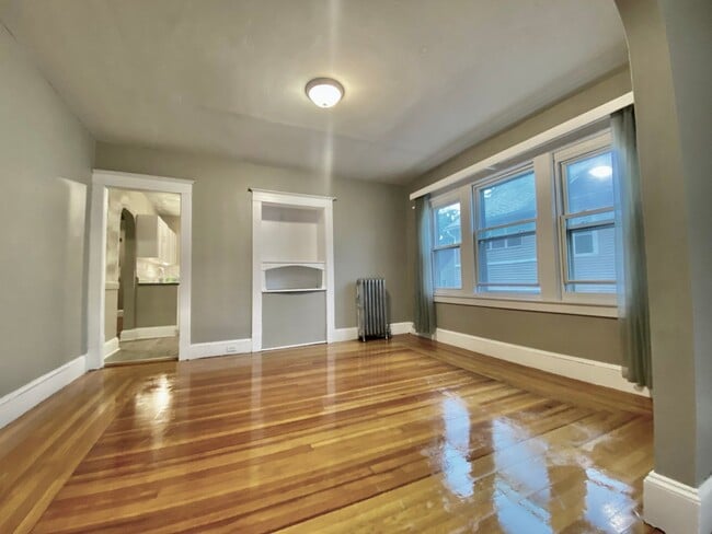 14 Ledyard St in Springfield, MA - Building Photo - Building Photo