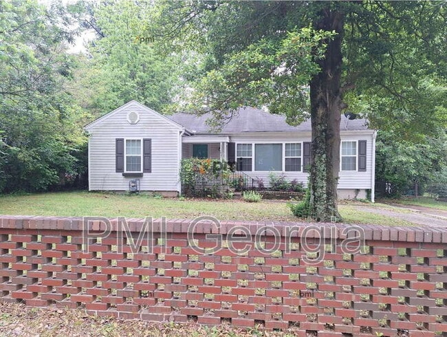 property at 1391 Lochland Rd SE