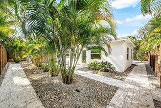 226 NE 5th St in Delray Beach, FL - Building Photo - Building Photo