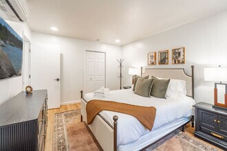 734 Vine St in Reno, NV - Building Photo - Building Photo