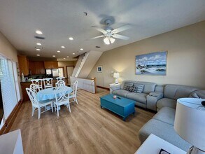 4202 US-98 in Mexico Beach, FL - Building Photo - Building Photo