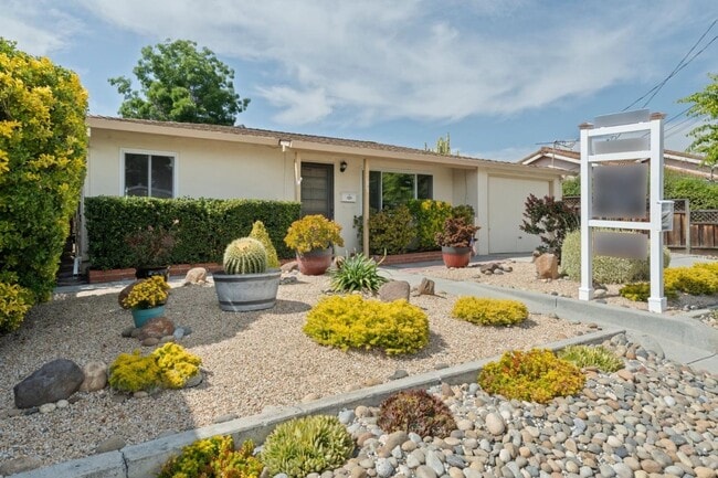 property at 1813 Beech St