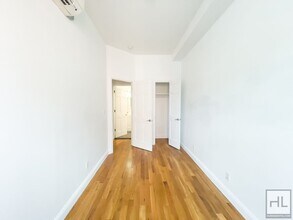 WYCKOFF AVENUE / Spacious 2-Bed 1 Bath / B in Brooklyn, NY - Building Photo - Building Photo