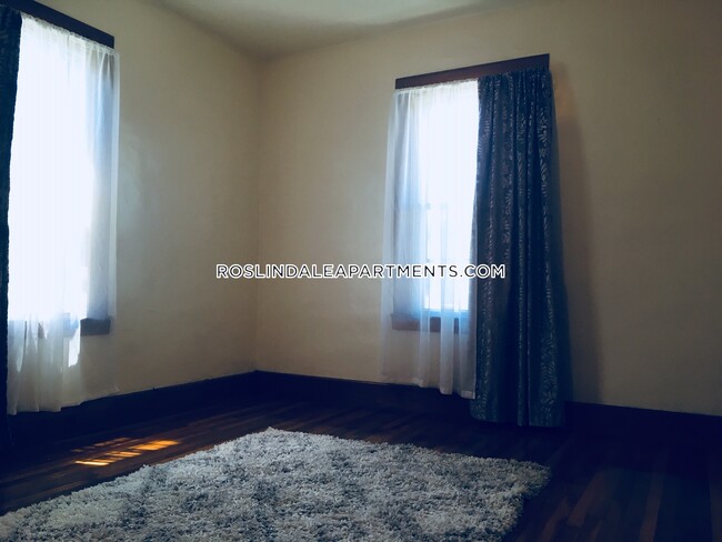 property at 3965 Washington St
