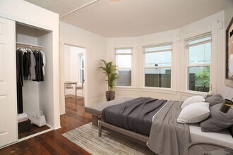 Towne Apartments in Seattle, WA - Foto de edificio - Interior Photo