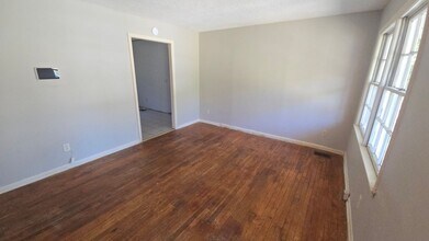 1104 Slash Pine Ln in Columbia, SC - Building Photo - Building Photo