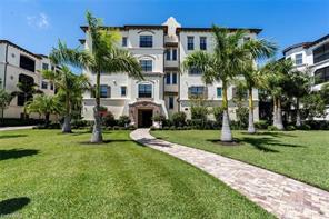 16387 Viansa Wy-Unit -202 in Naples, FL - Foto de edificio - Building Photo