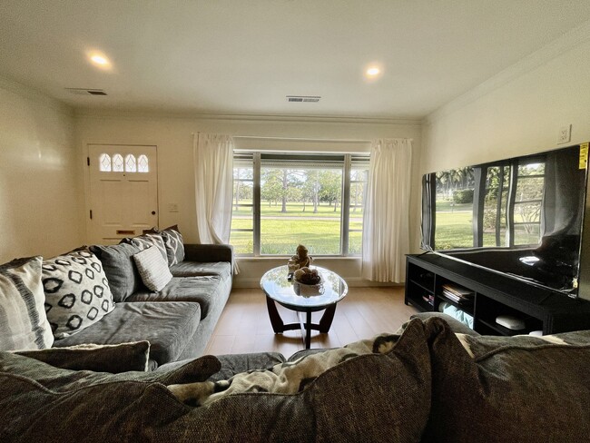 property at 1442 Palmetto St