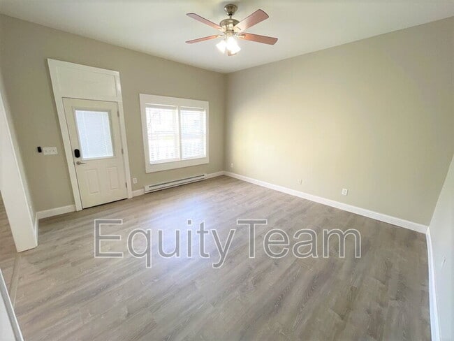 4723 Peabody Ave in Cincinnati, OH - Building Photo - Building Photo