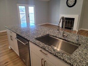 1412 Willow Crossing Dr in Knoxville, TN - Building Photo - Building Photo