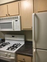5802 Tracy Lynn Ln in Austin, TX - Foto de edificio - Building Photo