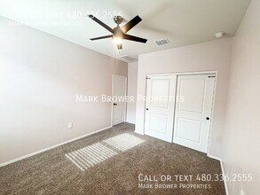 5223 E Diatomite Dr in San Tan Valley, AZ - Building Photo - Building Photo