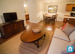 Liberty Park Apartments in St. Robert, MO - Foto de edificio - Building Photo