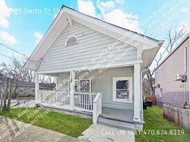 1029 Smith St SW in Atlanta, GA - Building Photo